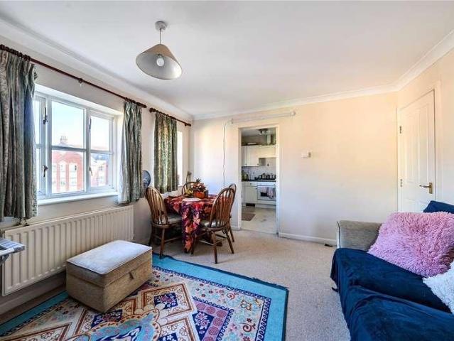 Flat for sale in Temple Cowley, Oxford