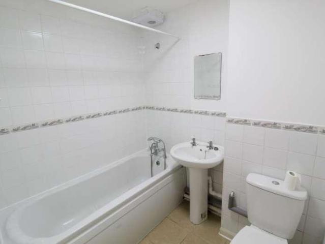 Flat for sale in Burnham, Slough