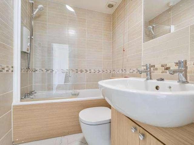 Flat for sale in Priest Down, Hampshire