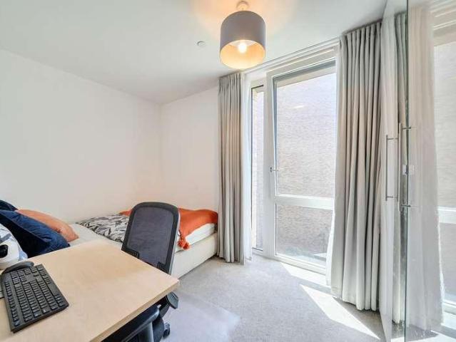 Flat for sale in London Borough of Hillingdon, Greater London