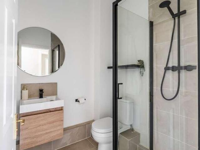 Flat for sale in Royal Tunbridge Wells, Tunbridge Wells