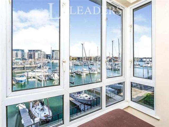Flat for sale in Ocean Village, City Of Southampton