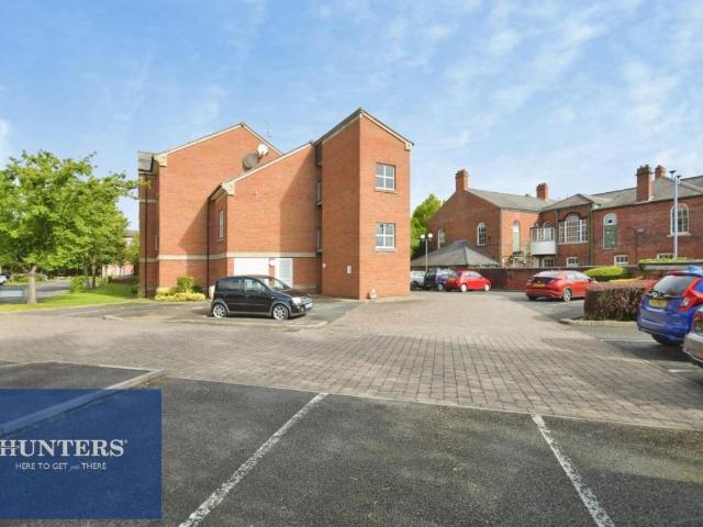 Flat for sale in Loundsley Green, East Midlands