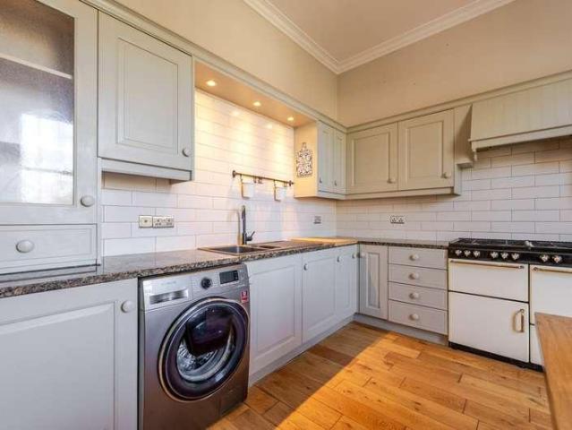 Flat for sale in Sydenham, Green Close