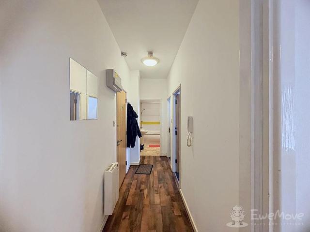Flat for sale in Barbourne, Worcestershire