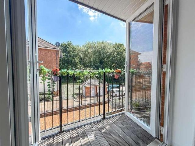 Flat for sale in Heatherton, East Midlands