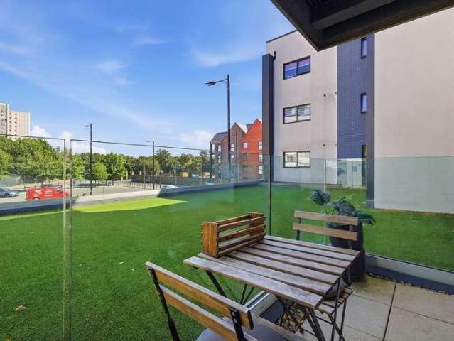 Flat for sale in Milton, Alton Barnes