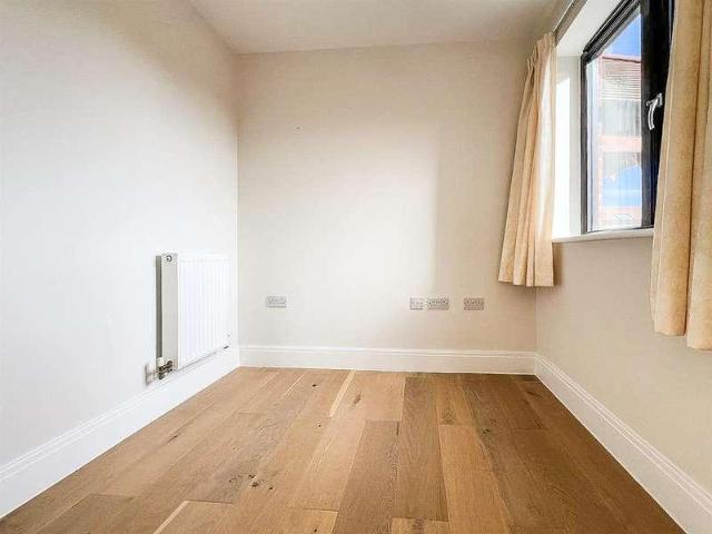 Flat for sale in Titchfield Common, Fareham