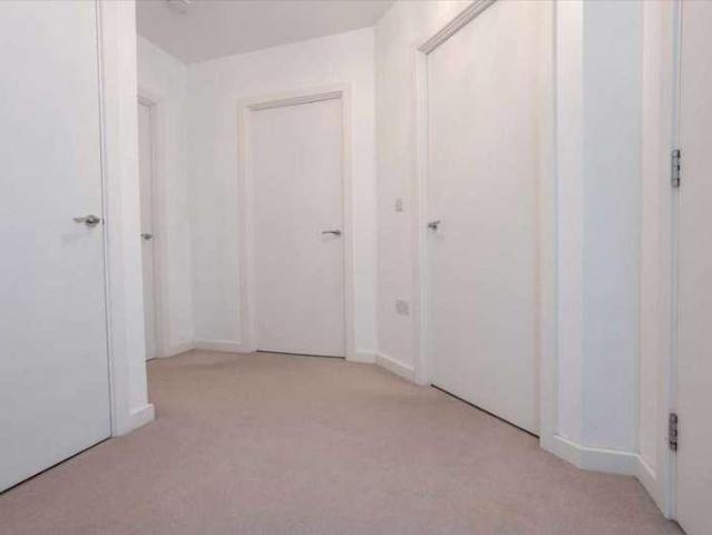 Flat for sale in Worcester Park Estate, Monks Orchard