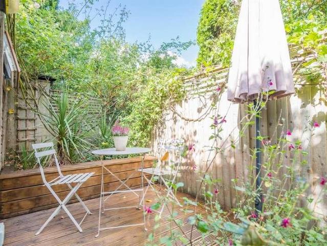 Flat for sale in London Borough of Lewisham, Greater London