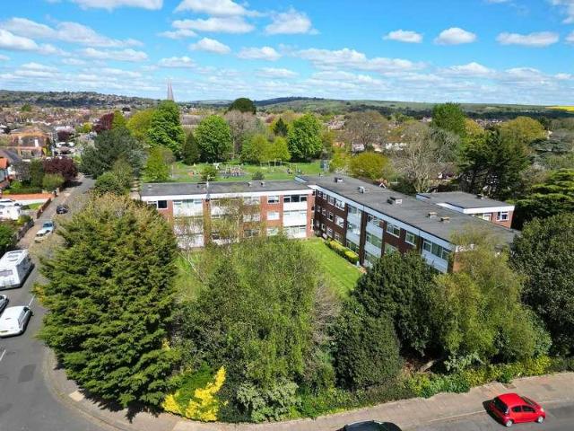 Flat for sale in West Worthing, Worthing