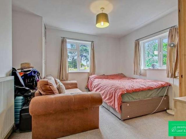 Flat for sale in Finchley, Greater London