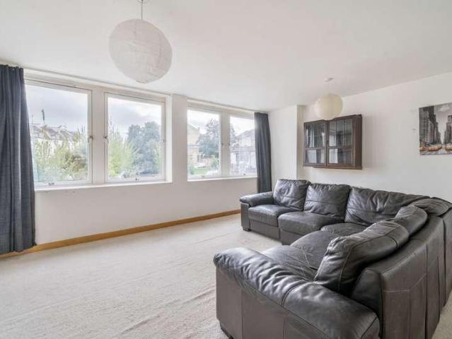 Flat for sale in Tyndall's Park, Bristol