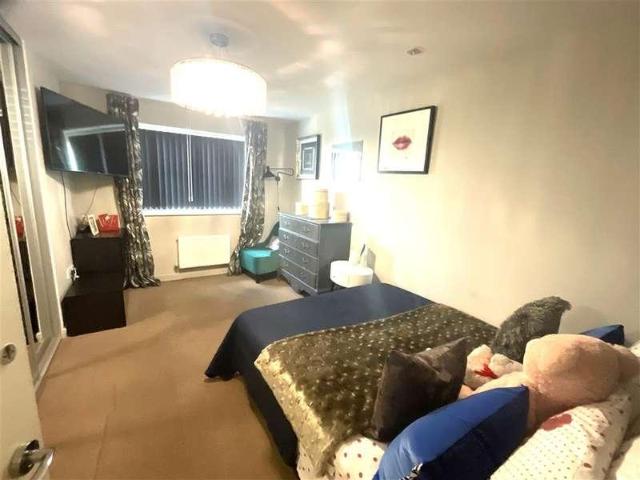 Flat for sale in Hoo St Werburgh