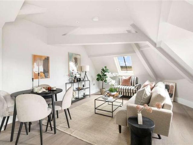 Flat for sale in Ilkley, West Yorkshire