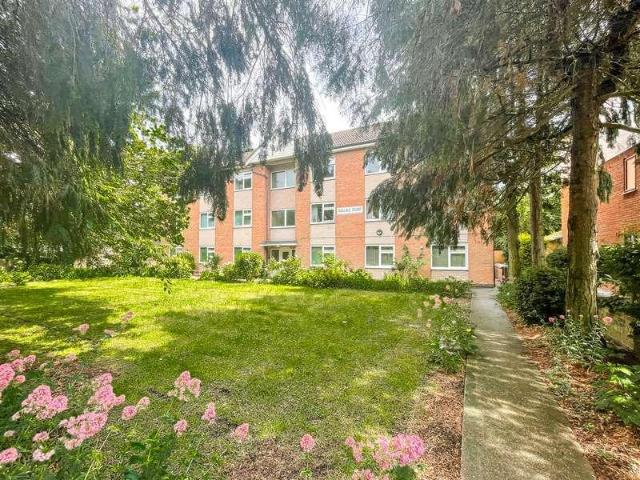 Flat for sale in Old Wharf, City Of Leicester