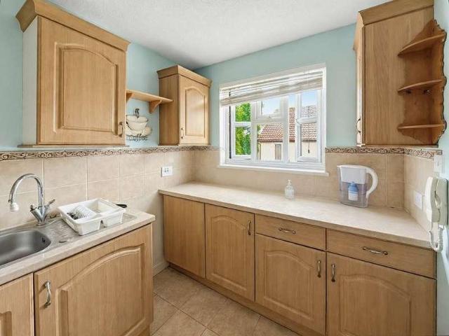 Flat for sale in Barling, Essex