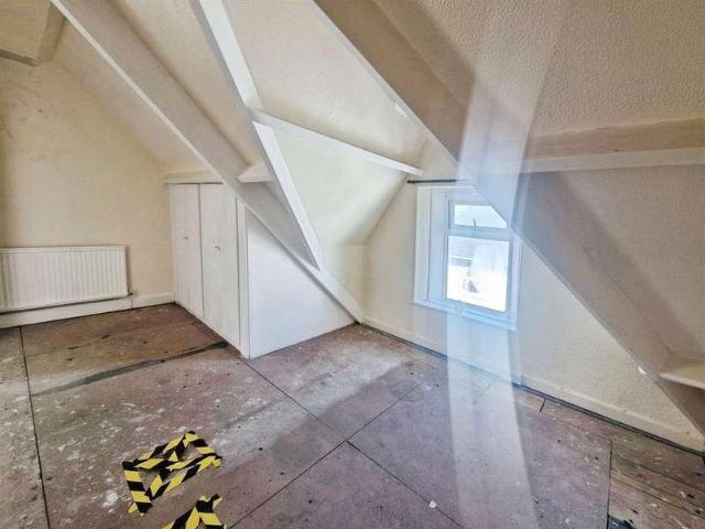 Flat for sale in Porthcawl, Nottage