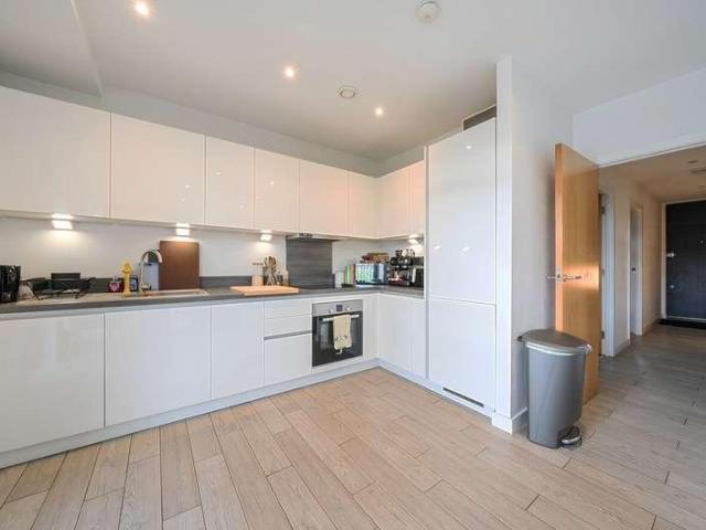 Flat for sale in Georgia, Greater Manchester