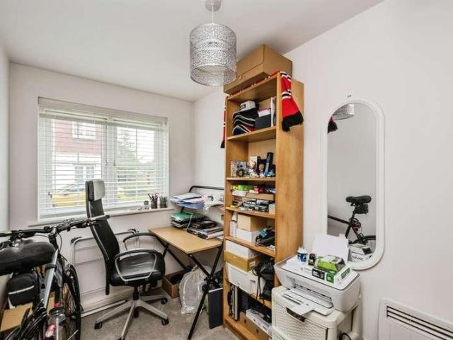 Flat for sale in Upper Loughor, Gorseinon