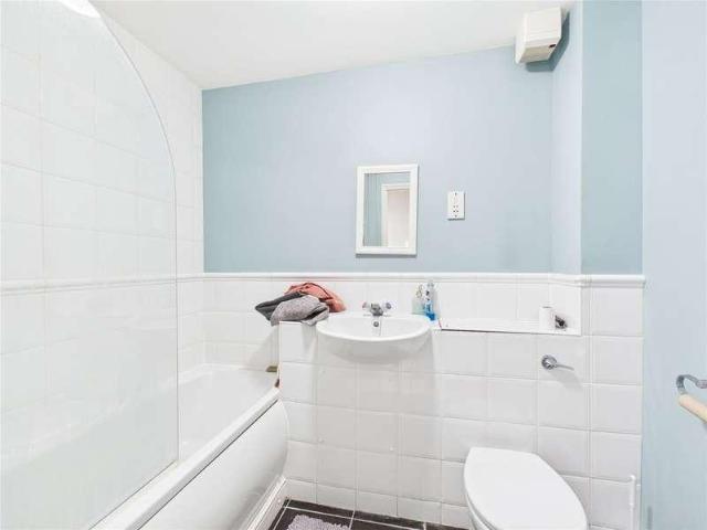 Flat for sale in Guildford Park, Westborough