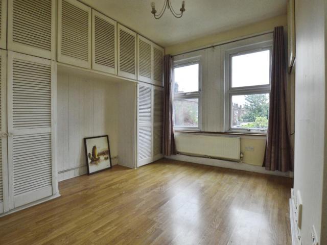 Flat for sale in Leyton, Greater London