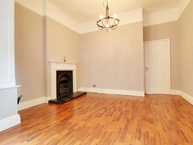 Flat for sale in Walsall, The Chuckery Flat for sale in Walsall, The Chuckery