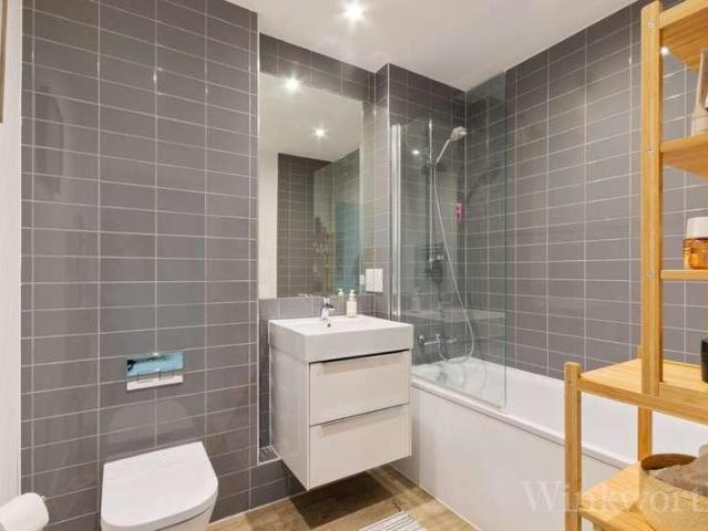 Flat for sale in London Borough of Lewisham, Greater London