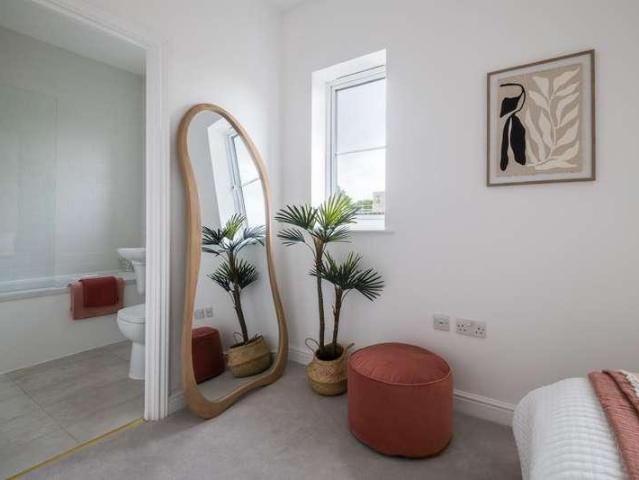 Flat for sale in Peckham, Greater London