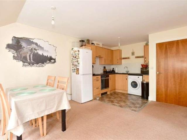 Flat for sale in Glynde, West Sussex