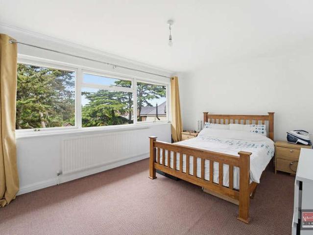 Flat for sale in Lower Halliford, Surrey