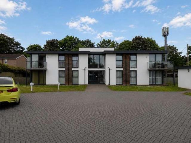 Flat for sale in Hill Park, Fareham