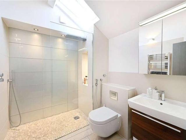 Flat for sale in City of Westminster, Greater London