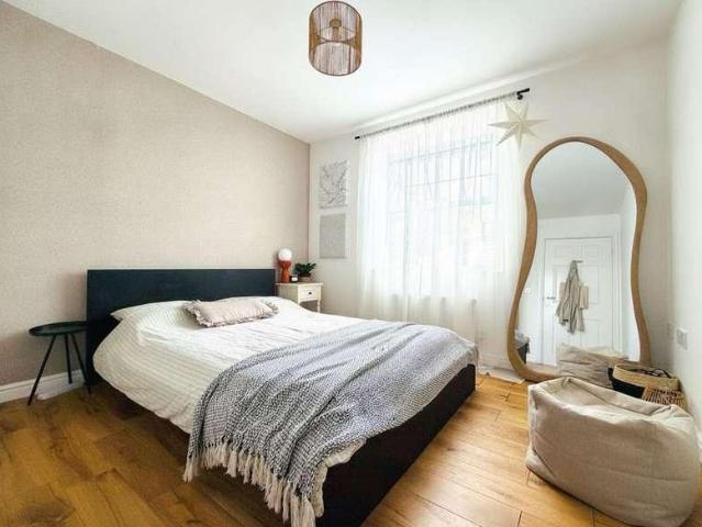 Flat for sale in High Field, York