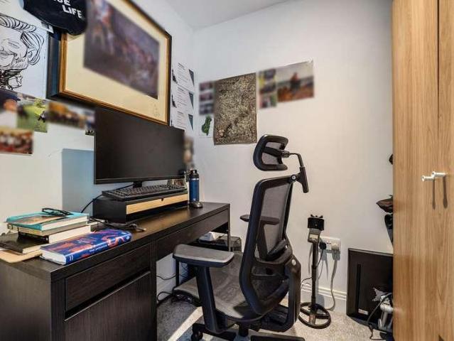 Flat for sale in Botley, Vale of White Horse