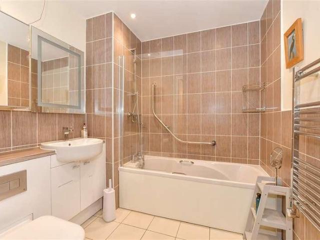 Flat for sale in Midhurst, Chichester