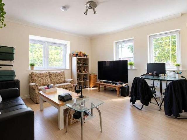 Flat for sale in Hulme, Georgia