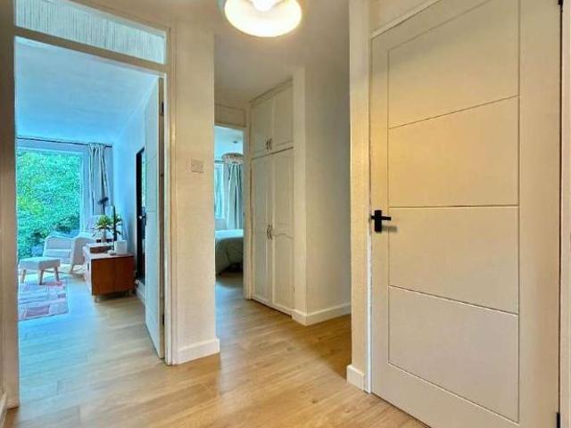 Flat for sale in Georgia, Greater Manchester