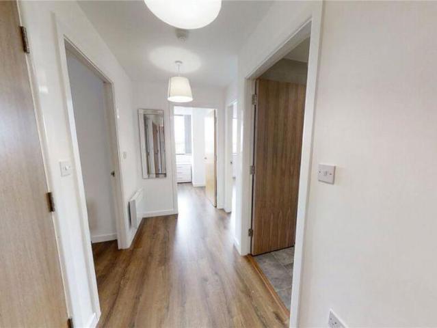 Flat for sale in Calderstones