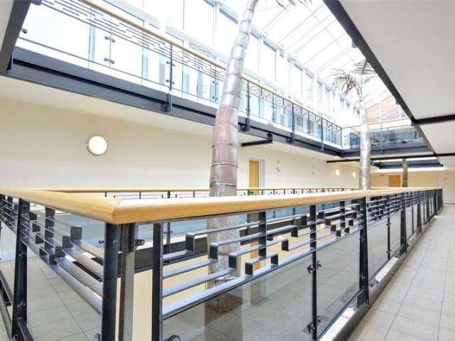 Flat for sale in East Greenwich, Greater London