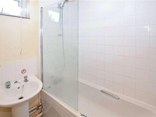 Flat for sale in Fordham Heath, Essex
