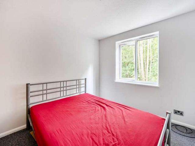 Flat for sale in Greater London