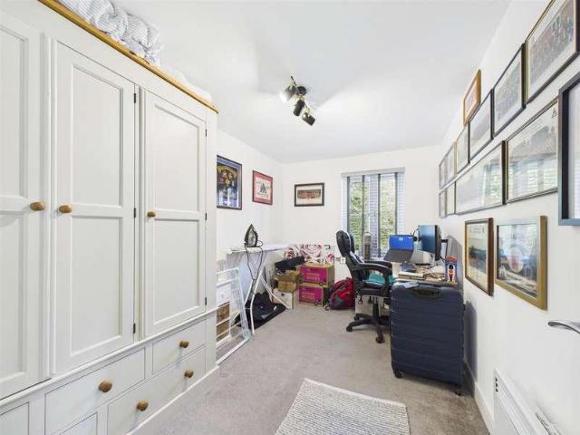 Flat for sale in Chippenham, Wiltshire
