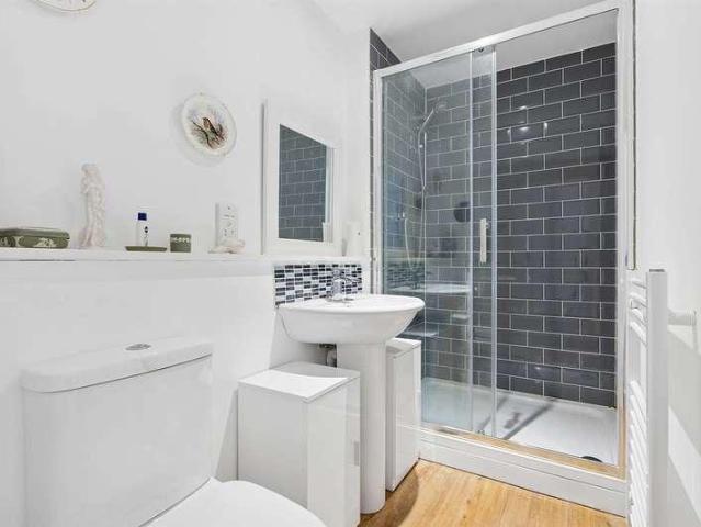 Flat for sale in Kingsdown Park, The Bridge