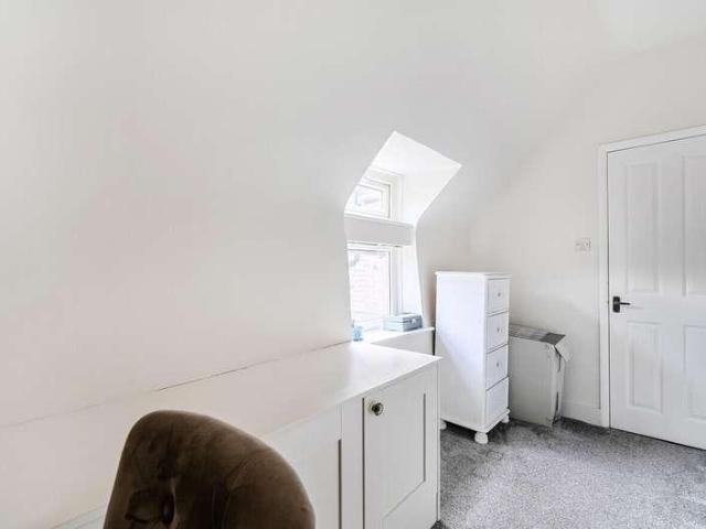 Flat for sale in The Butts, Kent