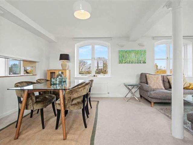 Flat for sale in Eastbridge, Suffolk