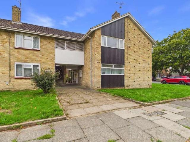 Flat for sale in Glynde, West Sussex