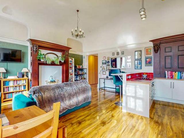 Flat for sale in Glasgow, Park District