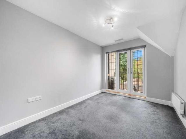 Flat for sale in Woking, Surrey