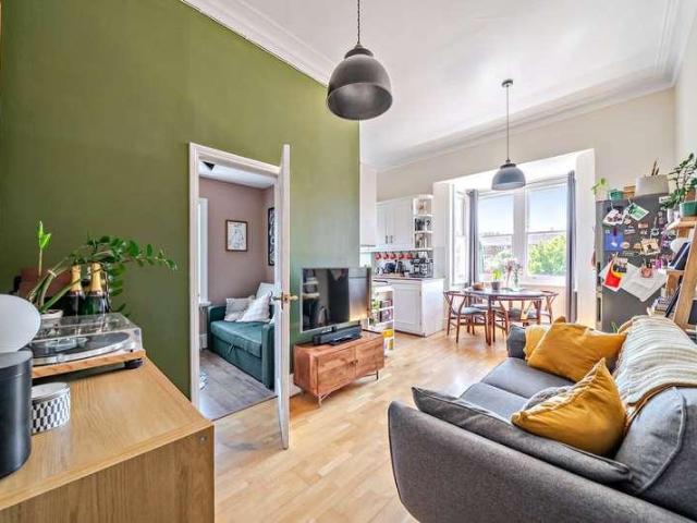 Flat for sale in Blackhills, Surrey